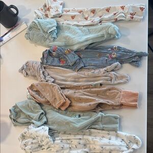 Pajama onsie bundle 0-3 mo